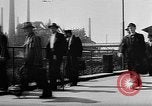 Standbild Wahl Ausschreitungen Saarbrucken Deutschland, 1955, aus Sekunde 53 historischem Filmmaterial Videoclip 65675055711
