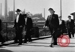 Standbild Wahl Ausschreitungen Saarbrucken Deutschland, 1955, aus Sekunde 54 historischem Filmmaterial Videoclip 65675055711