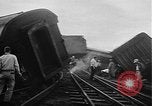 Standbild Zugkollision Lowell Massachusetts USA, 1955, aus Sekunde 6 historischem Filmmaterial Videoclip 65675055712