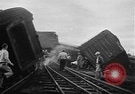 Standbild Zugkollision Lowell Massachusetts USA, 1955, aus Sekunde 7 historischem Filmmaterial Videoclip 65675055712