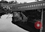 Standbild Zugkollision Lowell Massachusetts USA, 1955, aus Sekunde 20 historischem Filmmaterial Videoclip 65675055712