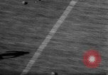 Immagine di Football americano Seattle Washington USA, 1955, secondo 37 filmato di repertorio 65675055714