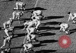 Immagine di Football americano Seattle Washington USA, 1955, secondo 42 filmato di repertorio 65675055714