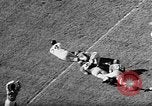 Immagine di Football americano Seattle Washington USA, 1955, secondo 57 filmato di repertorio 65675055714