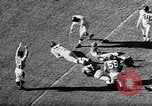 Immagine di Football americano Seattle Washington USA, 1955, secondo 59 filmato di repertorio 65675055714