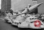 Standbild 49 jährlichen Rose Festival Portland Oregon USA, 1957, aus Sekunde 19 historischem Filmmaterial Videoclip 65675055729