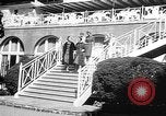 Immagine di Sfilata di moda Belmont Park New York USA, 1957, secondo 5 filmato di repertorio 65675055745