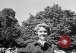 Immagine di Sfilata di moda Belmont Park New York USA, 1957, secondo 24 filmato di repertorio 65675055745