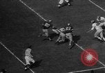 Immagine di Football americano Los Angeles California USA, 1957, secondo 36 filmato di repertorio 65675055746
