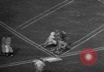 Immagine di Football americano Los Angeles California USA, 1957, secondo 40 filmato di repertorio 65675055746