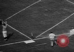 Immagine di Football americano Los Angeles California USA, 1957, secondo 41 filmato di repertorio 65675055746