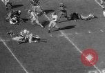 Immagine di Football americano Los Angeles California USA, 1957, secondo 50 filmato di repertorio 65675055746
