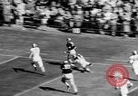 Standbild American Football West Point New York USA, 1957, aus Sekunde 11 historischem Filmmaterial Videoclip 65675055747