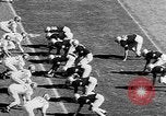 Standbild American Football West Point New York USA, 1957, aus Sekunde 26 historischem Filmmaterial Videoclip 65675055747
