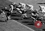 Standbild American Football West Point New York USA, 1957, aus Sekunde 55 historischem Filmmaterial Videoclip 65675055747