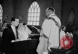 Immagine di Cerimonia di matrimonio Ontario Canada, 1958, secondo 13 filmato di repertorio 65675055749