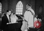Immagine di Cerimonia di matrimonio Ontario Canada, 1958, secondo 14 filmato di repertorio 65675055749
