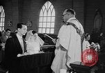 Immagine di Cerimonia di matrimonio Ontario Canada, 1958, secondo 15 filmato di repertorio 65675055749