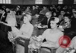 Immagine di Cerimonia di matrimonio Ontario Canada, 1958, secondo 17 filmato di repertorio 65675055749