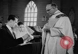 Immagine di Cerimonia di matrimonio Ontario Canada, 1958, secondo 30 filmato di repertorio 65675055749