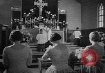 Immagine di Cerimonia di matrimonio Ontario Canada, 1958, secondo 33 filmato di repertorio 65675055749