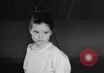Standbild fashion collection Japan, 1958, aus Sekunde 16 historischem Filmmaterial Videoclip 65675055753
