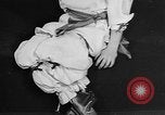 Standbild fashion collection Japan, 1958, aus Sekunde 20 historischem Filmmaterial Videoclip 65675055753