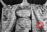 Standbild fashion collection Japan, 1958, aus Sekunde 53 historischem Filmmaterial Videoclip 65675055753