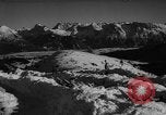 Immagine di Garmisch Ski soddisfare Austria, 1959, secondo 7 filmato di repertorio 65675055760