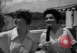 Standbild Mode für Feiertage Niederländische Antillen, 1959, aus Sekunde 29 historischem Filmmaterial Videoclip 65675055775