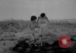 Standbild Mode für Feiertage Niederländische Antillen, 1959, aus Sekunde 46 historischem Filmmaterial Videoclip 65675055775
