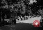 Immagine di I bambini allo zoo Canada, 1959, secondo 51 filmato di repertorio 65675055776