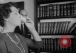 Standbild test ein oraler Polio-Impfstoff (Impfstoff gegen Kinderlähmung) Dade Country Florida USA, 1960, aus Sekunde 14 historischem Filmmaterial Videoclip 65675055782