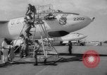 Standbild test ein oraler Polio-Impfstoff (Impfstoff gegen Kinderlähmung) Dade Country Florida USA, 1960, aus Sekunde 22 historischem Filmmaterial Videoclip 65675055782