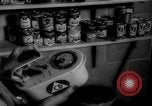 Standbild Familie fallout shelter Design Thomasville Georgia USA, 1960, aus Sekunde 27 historischem Filmmaterial Videoclip 65675055783