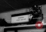 Standbild Familie fallout shelter Design Thomasville Georgia USA, 1960, aus Sekunde 33 historischem Filmmaterial Videoclip 65675055783