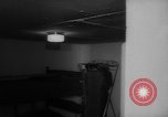 Immagine di Fallout shelter in casa Denver Colorado USA, 1959, secondo 12 filmato di repertorio 65675055801