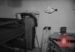 Immagine di Fallout shelter in casa Denver Colorado USA, 1959, secondo 23 filmato di repertorio 65675055801