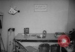 Immagine di Fallout shelter in casa Denver Colorado USA, 1959, secondo 26 filmato di repertorio 65675055801