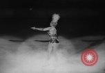 Standbild Ice Capades Atlantic City New Jersey USA, 1959, aus Sekunde 26 historischem Filmmaterial Videoclip 65675055803