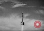 Standbild Rakete gestartet die auf den Mond Sowjetunion, 1959, aus Sekunde 13 historischem Filmmaterial Videoclip 65675055804
