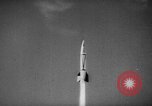 Standbild Rakete gestartet die auf den Mond Sowjetunion, 1959, aus Sekunde 15 historischem Filmmaterial Videoclip 65675055804