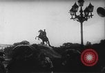 Immagine di Gli astronauti sulla luna La Russia, 1955, secondo 13 filmato di repertorio 65675055825