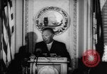 Immagine di Ufficiali dare la parola Washington DC USA, 1963, secondo 19 filmato di repertorio 65675055827