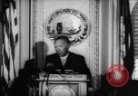 Immagine di Ufficiali dare la parola Washington DC USA, 1963, secondo 20 filmato di repertorio 65675055827