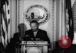 Immagine di Ufficiali dare la parola Washington DC USA, 1963, secondo 24 filmato di repertorio 65675055827