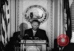 Immagine di Ufficiali dare la parola Washington DC USA, 1963, secondo 36 filmato di repertorio 65675055827