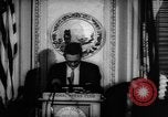 Immagine di Ufficiali dare la parola Washington DC USA, 1963, secondo 43 filmato di repertorio 65675055827