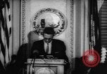 Immagine di Ufficiali dare la parola Washington DC USA, 1963, secondo 48 filmato di repertorio 65675055827