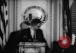 Immagine di Ufficiali dare la parola Washington DC USA, 1963, secondo 50 filmato di repertorio 65675055827